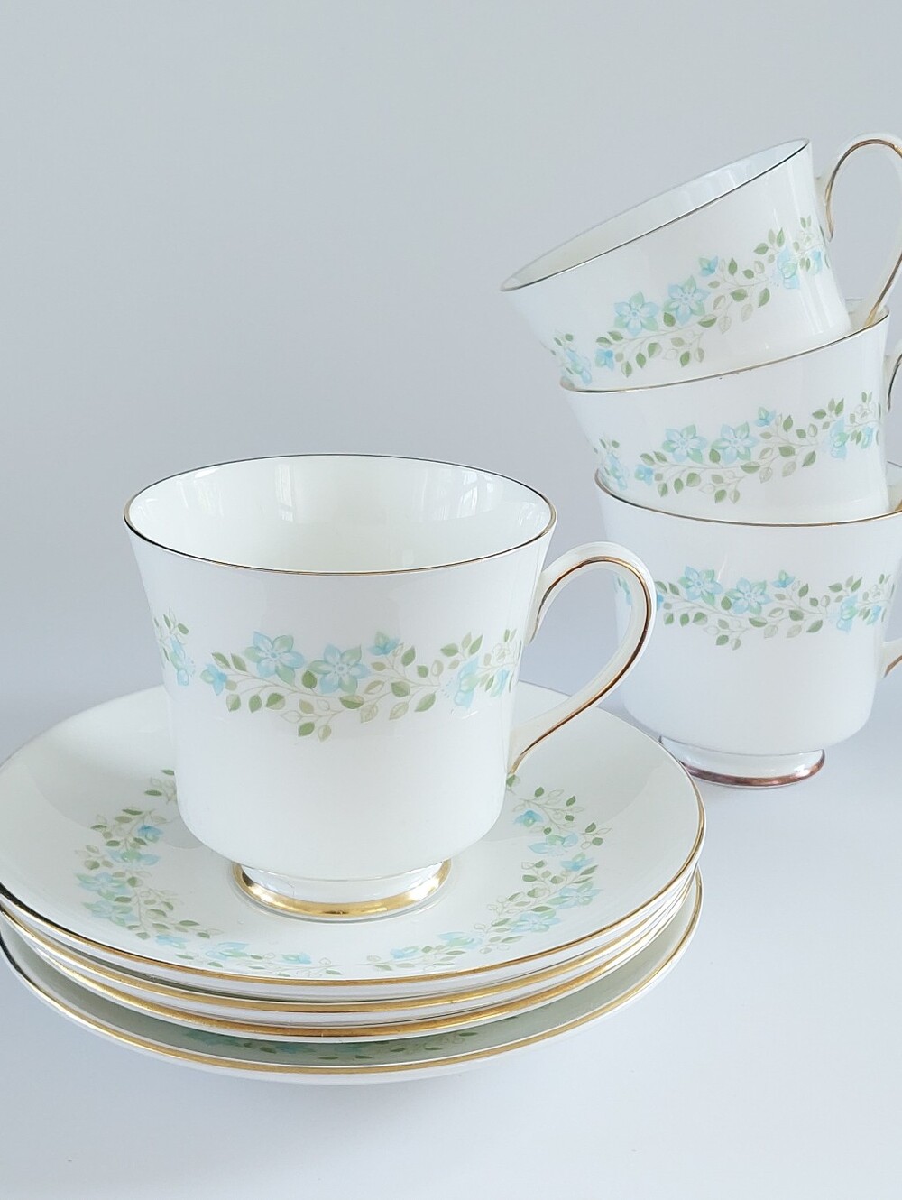 Vintage Coalport Glendale Fine Bone China Teacup & Saucer Set of 4
